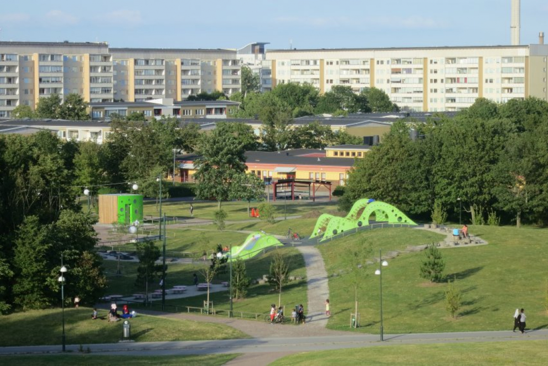 Et af de områder, hvor forskerne indsamlede bier i Malmö. Det grønne område Kroksbäcksparken. Foto: Jorchr/Wikimedia Commons.