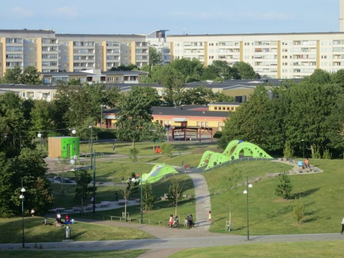 Et af de områder, hvor forskerne indsamlede bier i Malmö. Det grønne område Kroksbäcksparken. Foto: Jorchr/Wikimedia Commons.